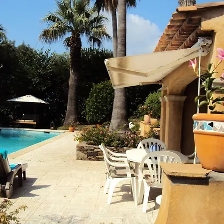 Maison 12 Pers. Avec Piscine 70054 Apartment Sainte-Maxime